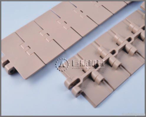 Plastic conveyor chain for beverage industry