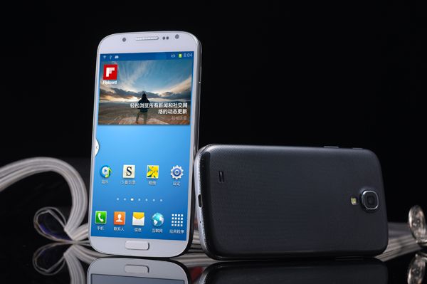 Brand New 5.0&quot; Android 4.2 Quad Core MTK6589 1.2GHz 3G Smartphone with 5MP Camera WiFi 1G/4G in white