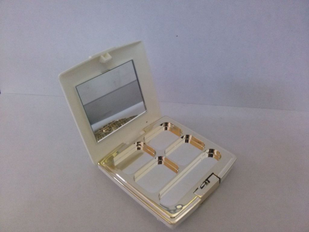 cosmetics packaging, eye shadow case, powder case