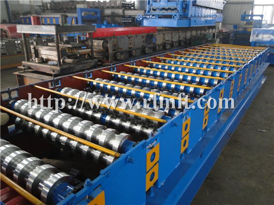 High quality color steel roll forming machine