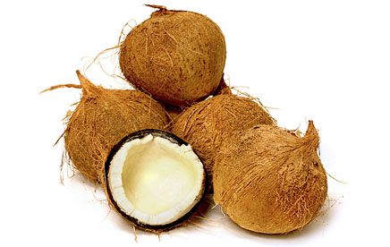 Fresh coconuts, dried coconuts, Coconut Oil, Spices, Fresh vegetables, Fresh fruits and 