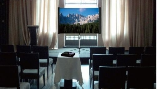 Portable Tripod Projection Screen