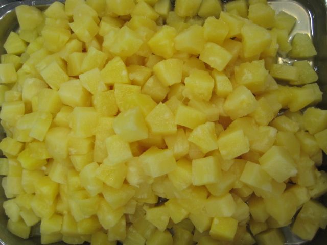canned pineapple