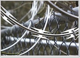 xunqiang Galvanized/PVC coated razor barbed wire  