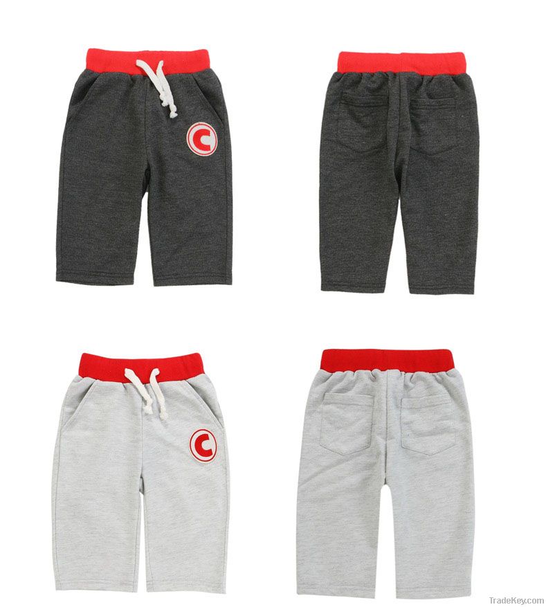 Logo &quot;C&quot; half-inch boys hot pants