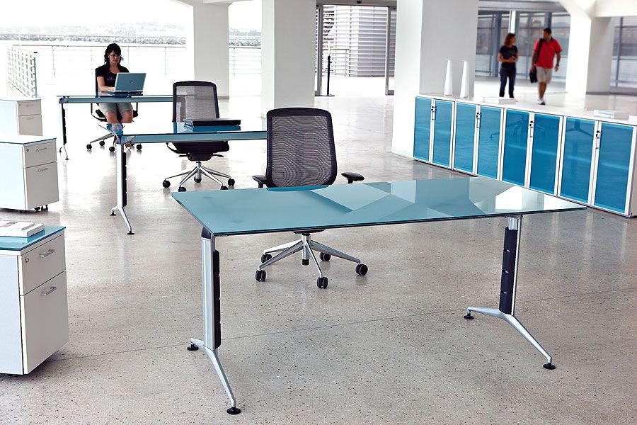 LX series office desk