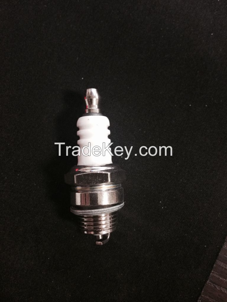 lawn mower spark plug L7T / U5AC/ BPM6A NGK plug