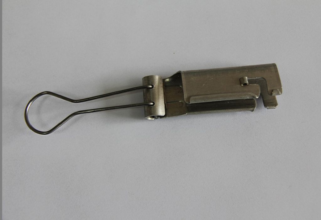 CATV drop wire clamp