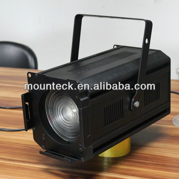 Hot sale fresnel led stage lighting 100w with barn door PC lens CE certificate