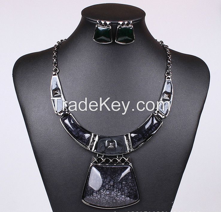 Red rectangle necklace jewelry wholesale necklace European MD-1411