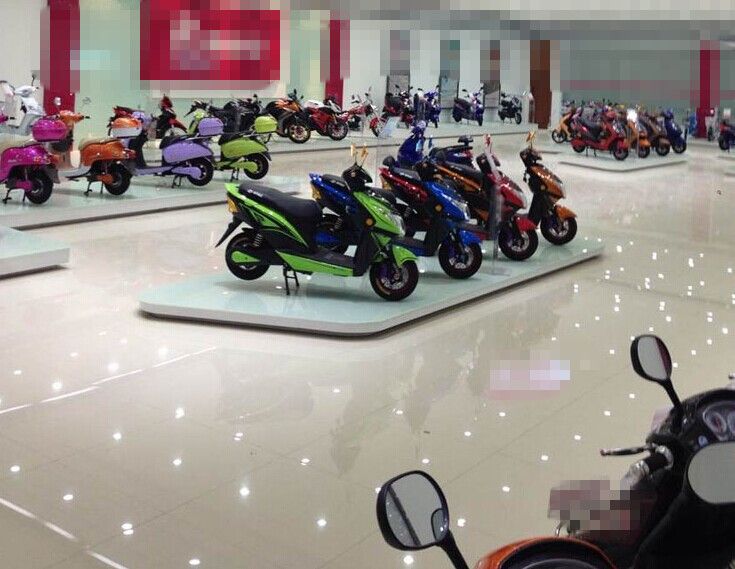 Good Price EEC Racing Motorcycle Sport Motorcycle Street Motorcycle
