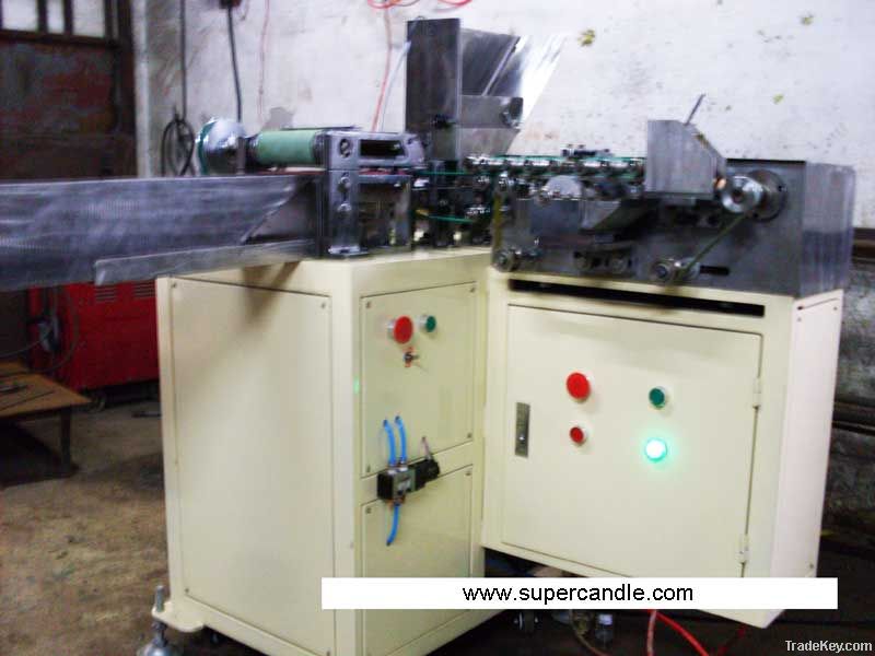 Crayon Labeling Machine, Crayon Labeler, Crayon Label Wrapping Machine