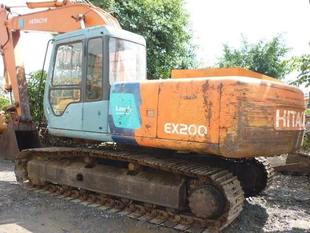 Used Hitachi Excavator(EX200-3) YEAR 1996