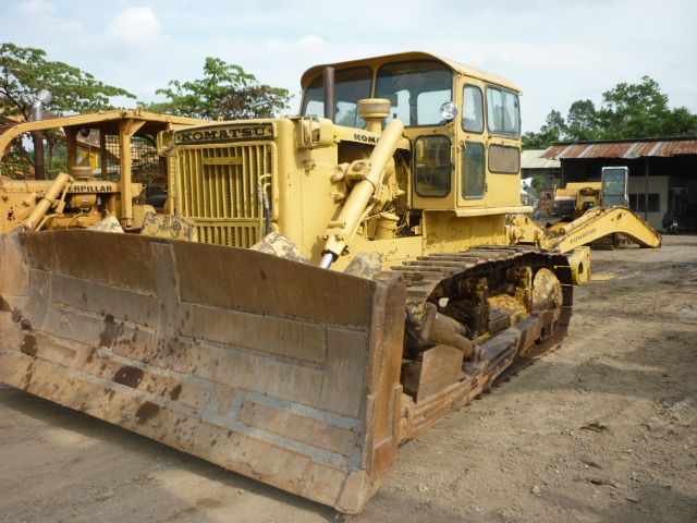 Used KOMATSU D85A-12 Bulldozer