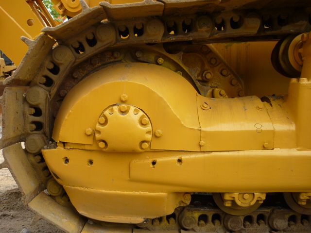 Used Komatsu D80A-12