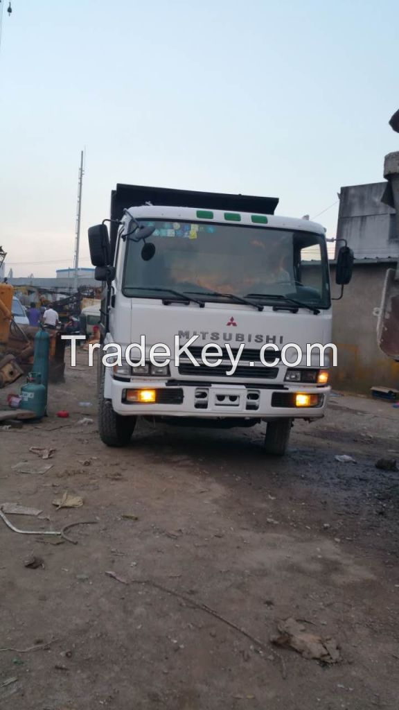 USED DUMP TRUCK