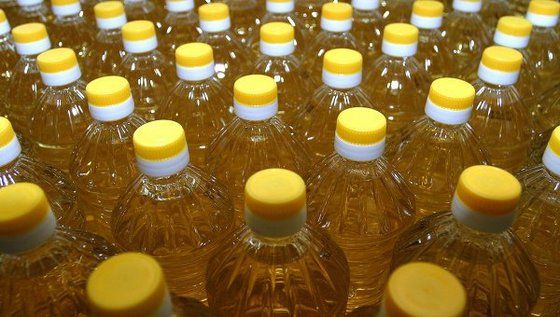 Refined Sunflower Oil and soya bean oil 99.9%