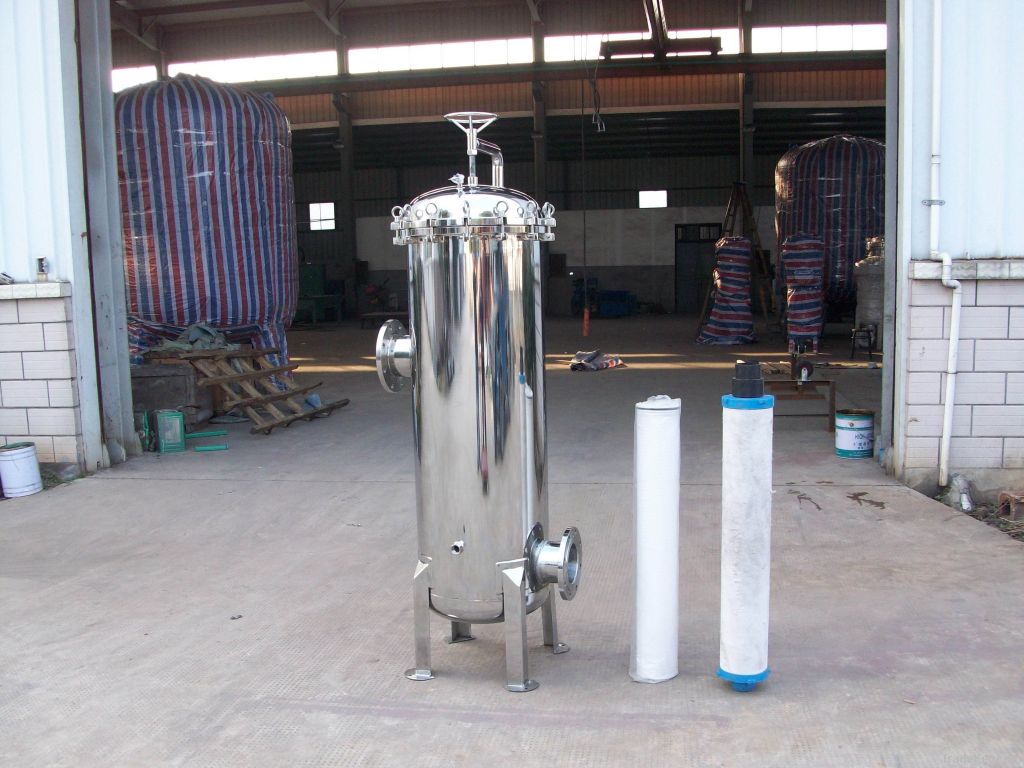 Industrial stainless steel cartridge filter housing