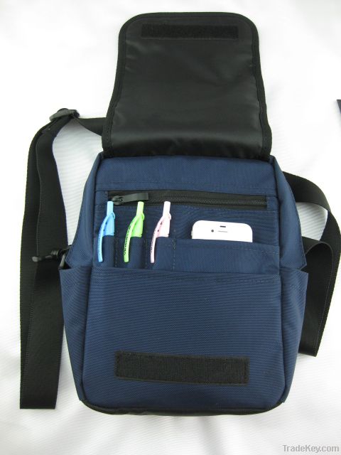 Nylon shoulder bag