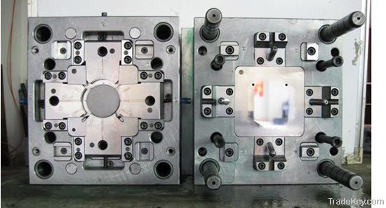 Plastic mold tooling design and fabrication