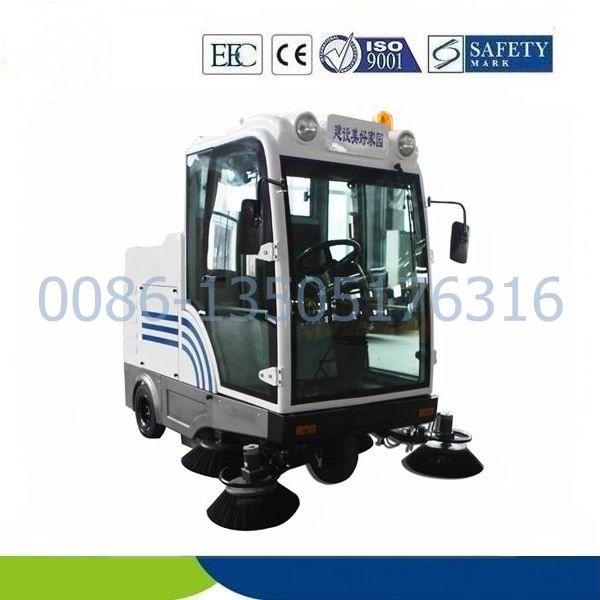 Ride sweeper factory runway ride-on road sweeper asphalt cleaner