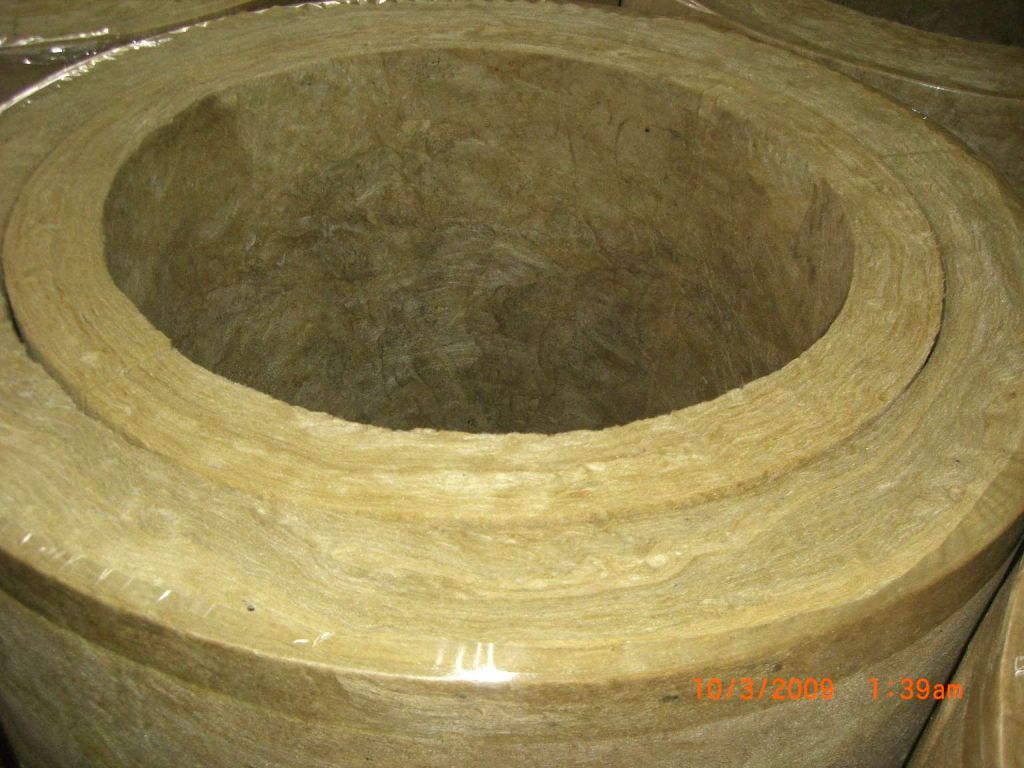 Rock wool pipe