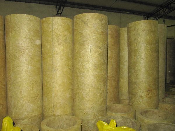 Rock wool pipe