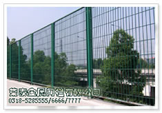 wire mesh , barbed wire and galvanized iron wire