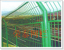 wire mesh , barbed wire and galvanized iron wire
