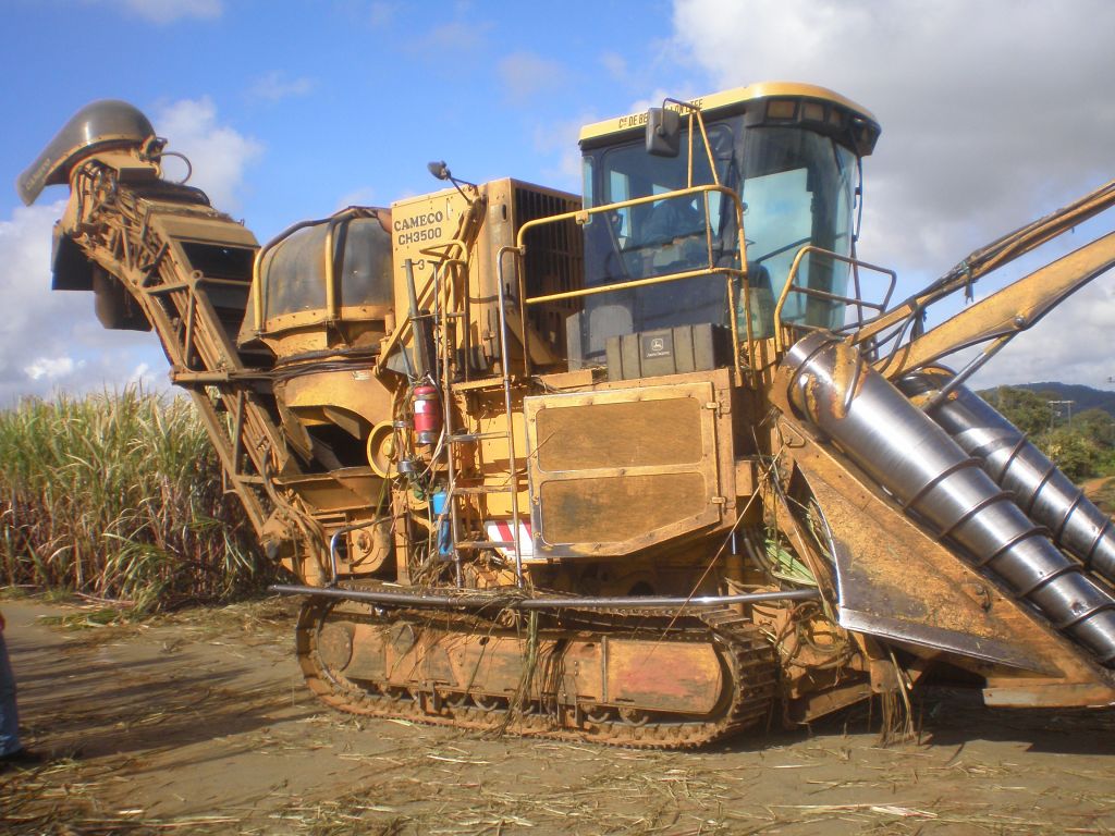 sugar cane harvesters, Bell cane loaders