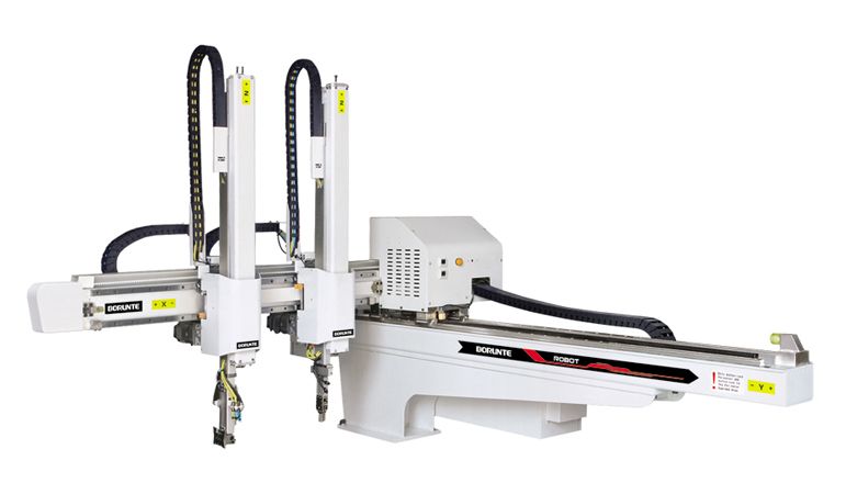 Three-axis / Five-axis AC Servo Traversing Robot Arm