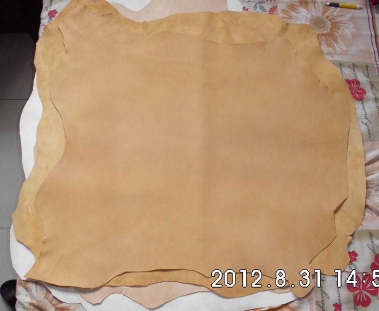 Vegetable Tanned Leather (White Slinksheep Skin)