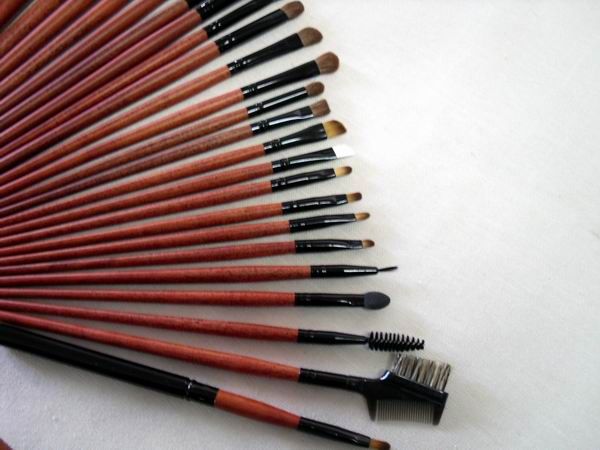 30PCS beautiful cosmetic brush set