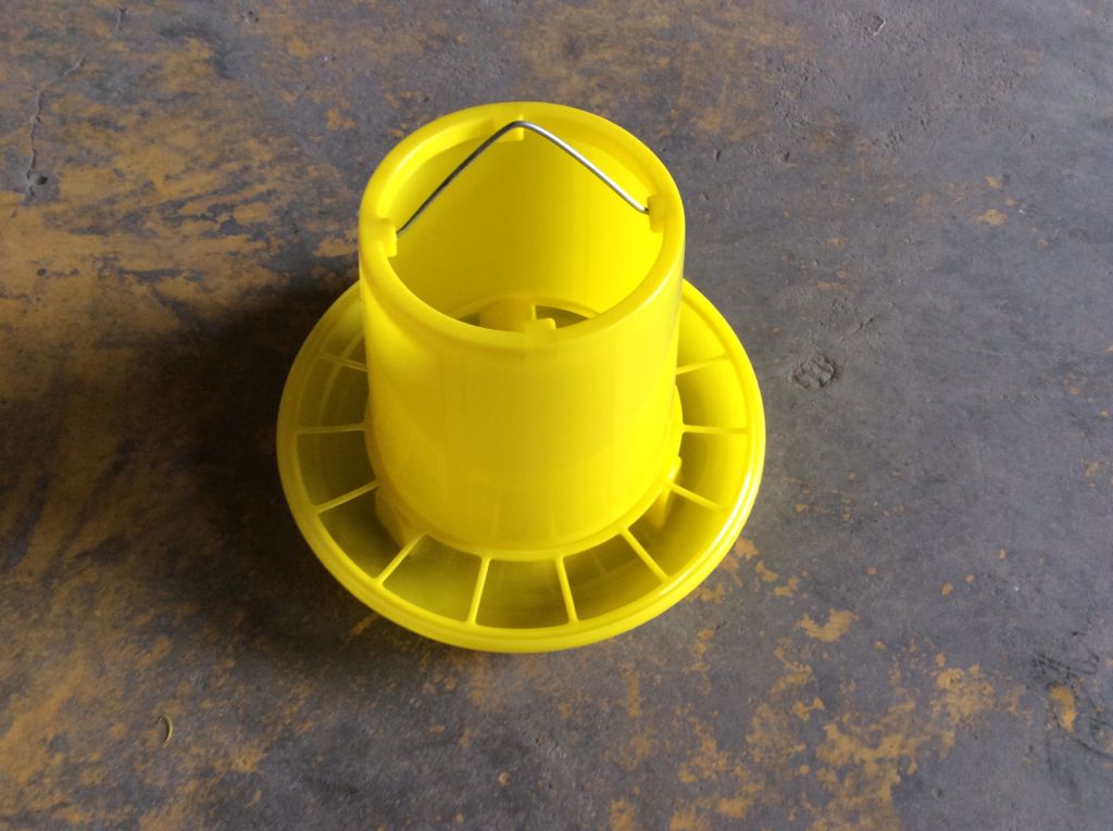 Poultry Feeder