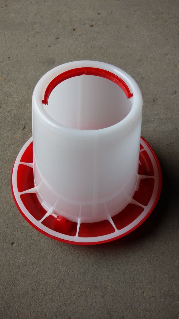 Poultry Feeder