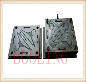 plastic hanger mold