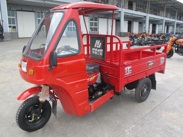 chinese three wheel bike/ cargo scooter with cabin