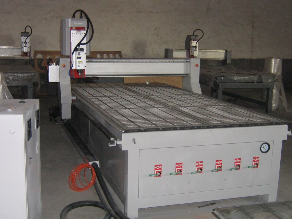 High Precision Metal Cutting Machine Cnc Router Metal Cutting Machine