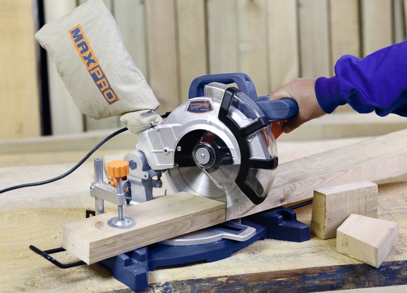 MAXPRO 210mm 1400W Mitre Saw