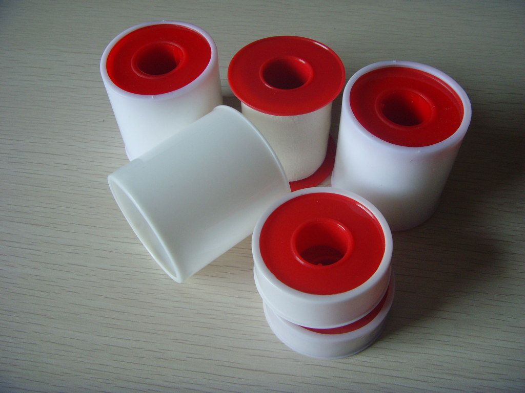 surgical tape/zinc oxide plaster /non-woven tape/pe tape /silk mtape/medical tape 