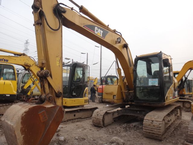 Used Caterpillar 320c crawler excavator