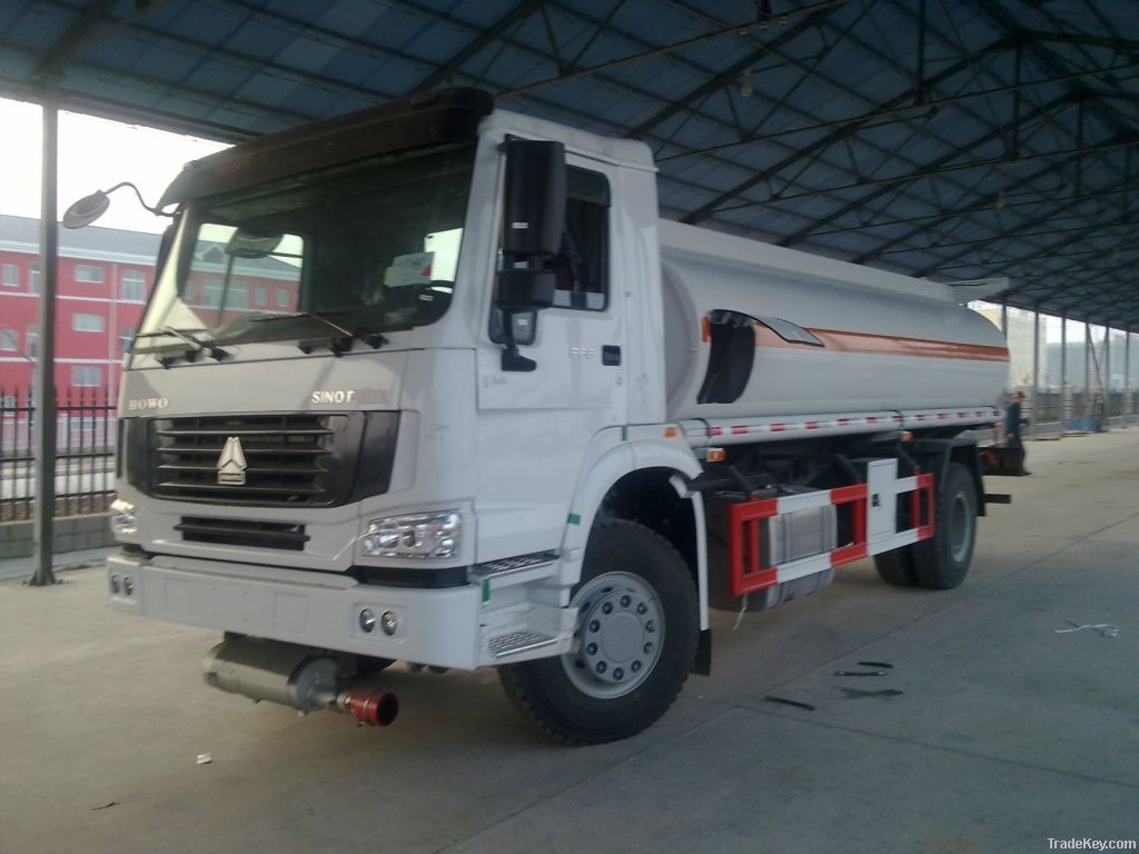 4X2 HOWO 10000 Liter Fuel Tanker