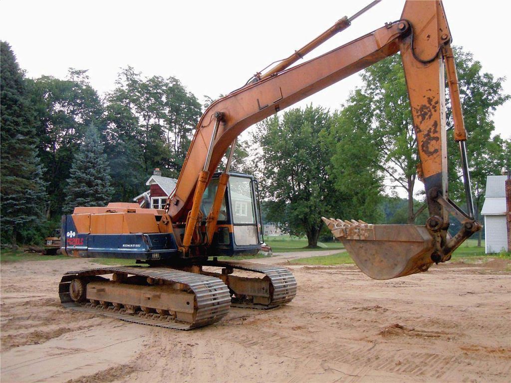 Used Komatsu PC200-3 Excavator