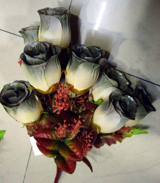 Sell artificial flowers