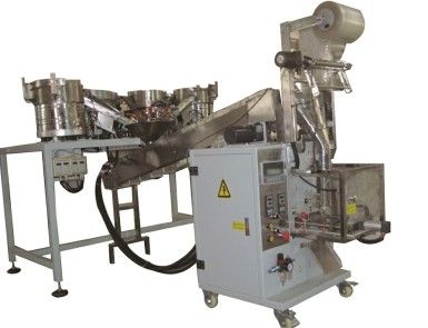 Wood dowel packing machine