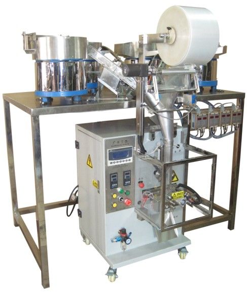 Wood dowel packing machine