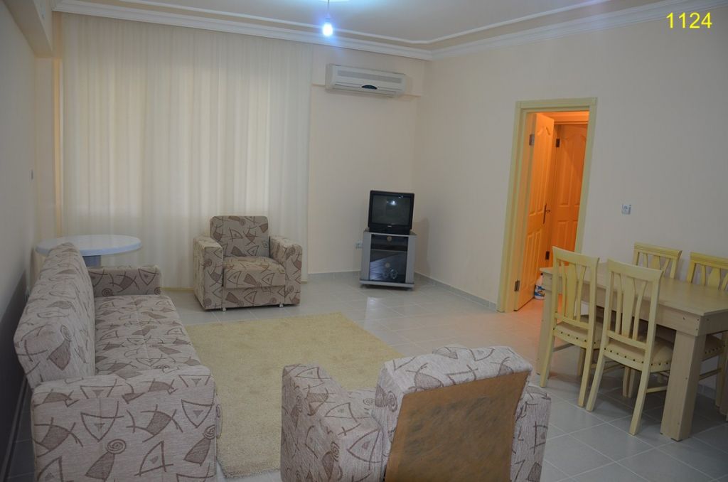 Property in turkey 2 Bed holiday apt in altinkum turkey