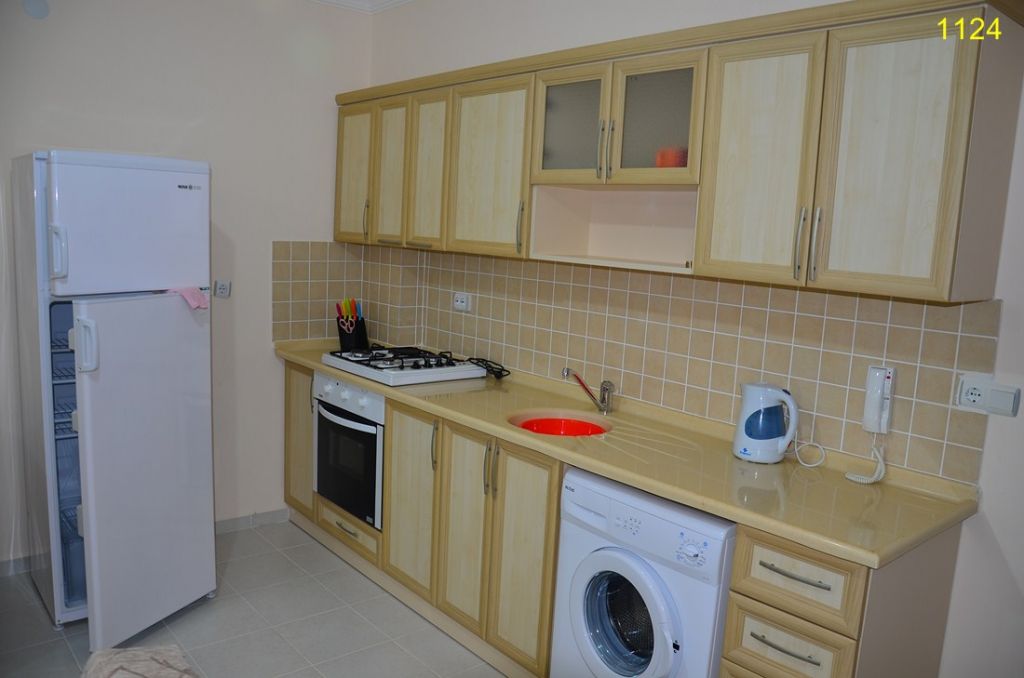 Property in turkey 2 Bed holiday apt in altinkum turkey