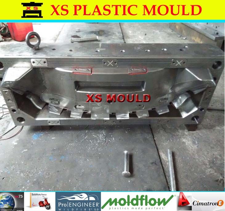 Car spoiler mould