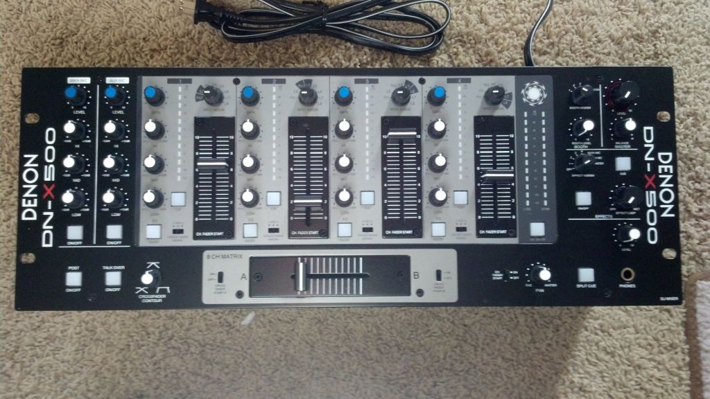 DJ Club 4-Channel 19" Rack Mount Mixer Open Box